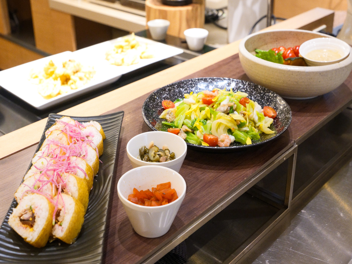 アパホテル＆リゾート〈御堂筋本町駅前タワー〉 【2食付き】牛ステーキ食べ放題＆大阪ご当地グルメを堪能ステイ！