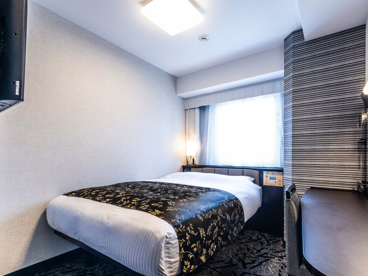 アパホテル〈なんば南 恵美須町駅〉 素泊まりプラン