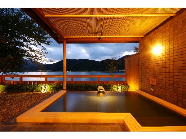 城崎円山川温泉　銀花 《素泊まり》11時チェックアウトで朝寝坊♪22時までお夜食うどんサービスあり