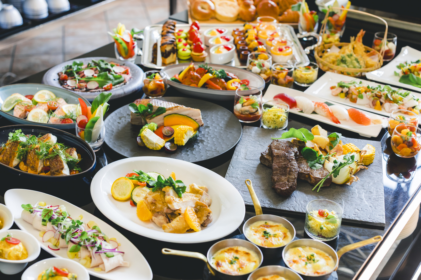 シーサイドホテル舞子ビラ神戸 【2食付】■リニューアル記念■新館OPEN！当館人気プラン◆「サントロペ」ディナーバイキング&朝食◆