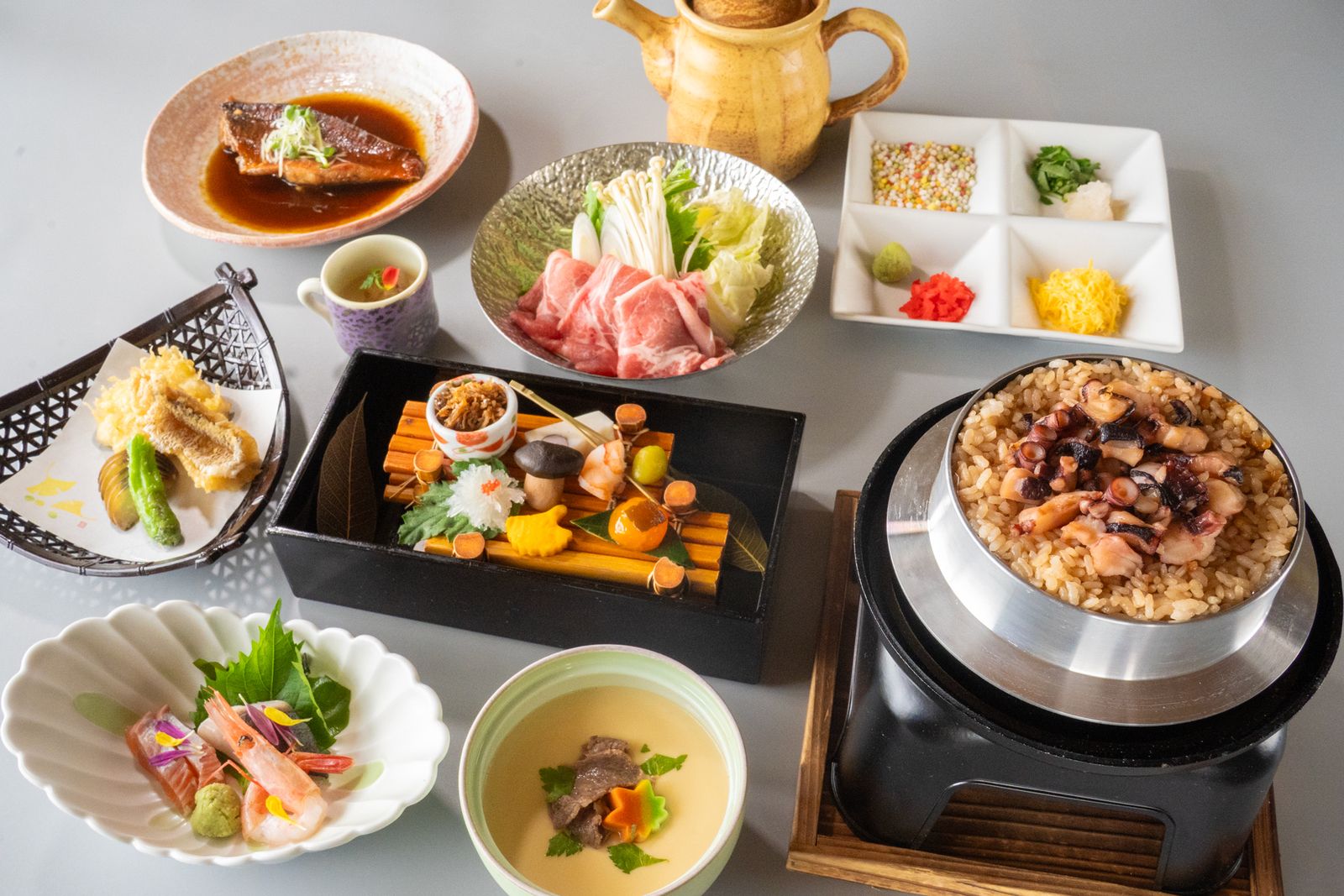 シーサイドホテル舞子ビラ神戸 12月限定【2食付】◆日本料理「有栖川」和会席◆宿泊プラン限定"舞子ビラたこ飯"と季節の旬彩を堪能