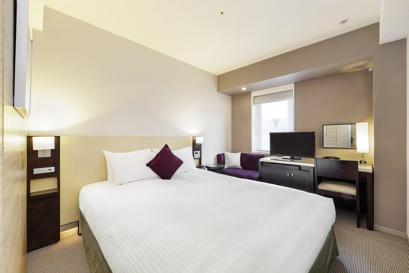 KOKO HOTEL 神戸三宮 モデレートクイーン