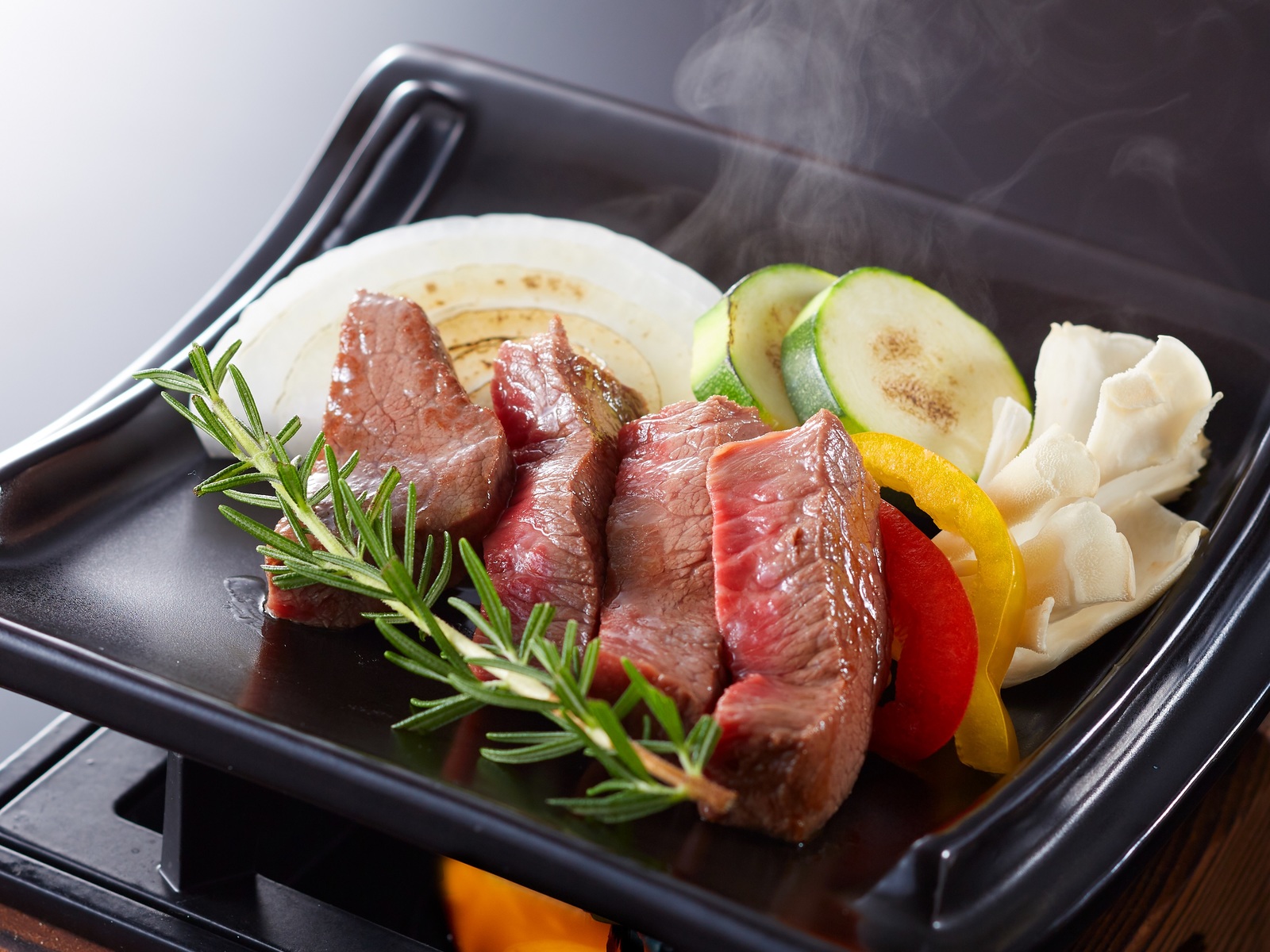 TOTOシーウィンド淡路 【淡路牛尽くし】＼冬季限定／淡路牛サーロインステーキと旬味を味わい特別なひとときを＜淡路牛会席＞