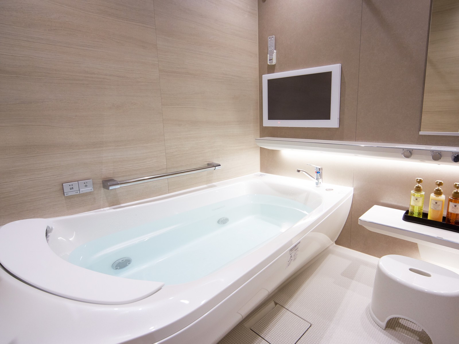 TOTOシーウィンド淡路 【均一料金×豪華バスルーム確約】＼1人16,000円均一／TOTO最新システムの贅沢なバスタイムを＜海風会席＞