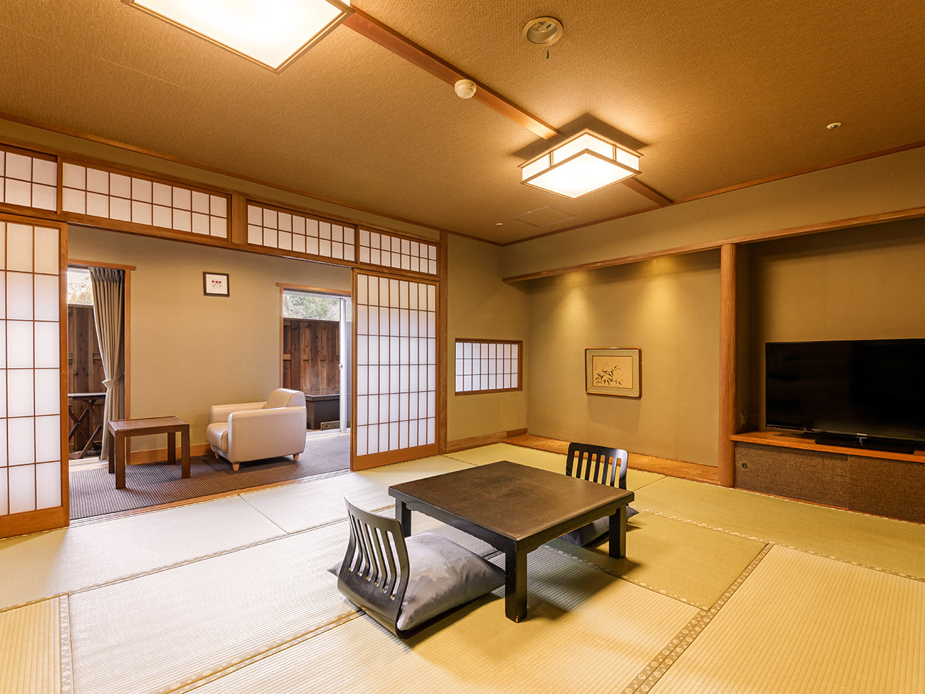 大江戸温泉物語 三好屋 スタンダード露天風呂付和室　※客室の一例