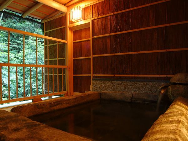 西村屋ホテル招月庭 露天風呂付客室