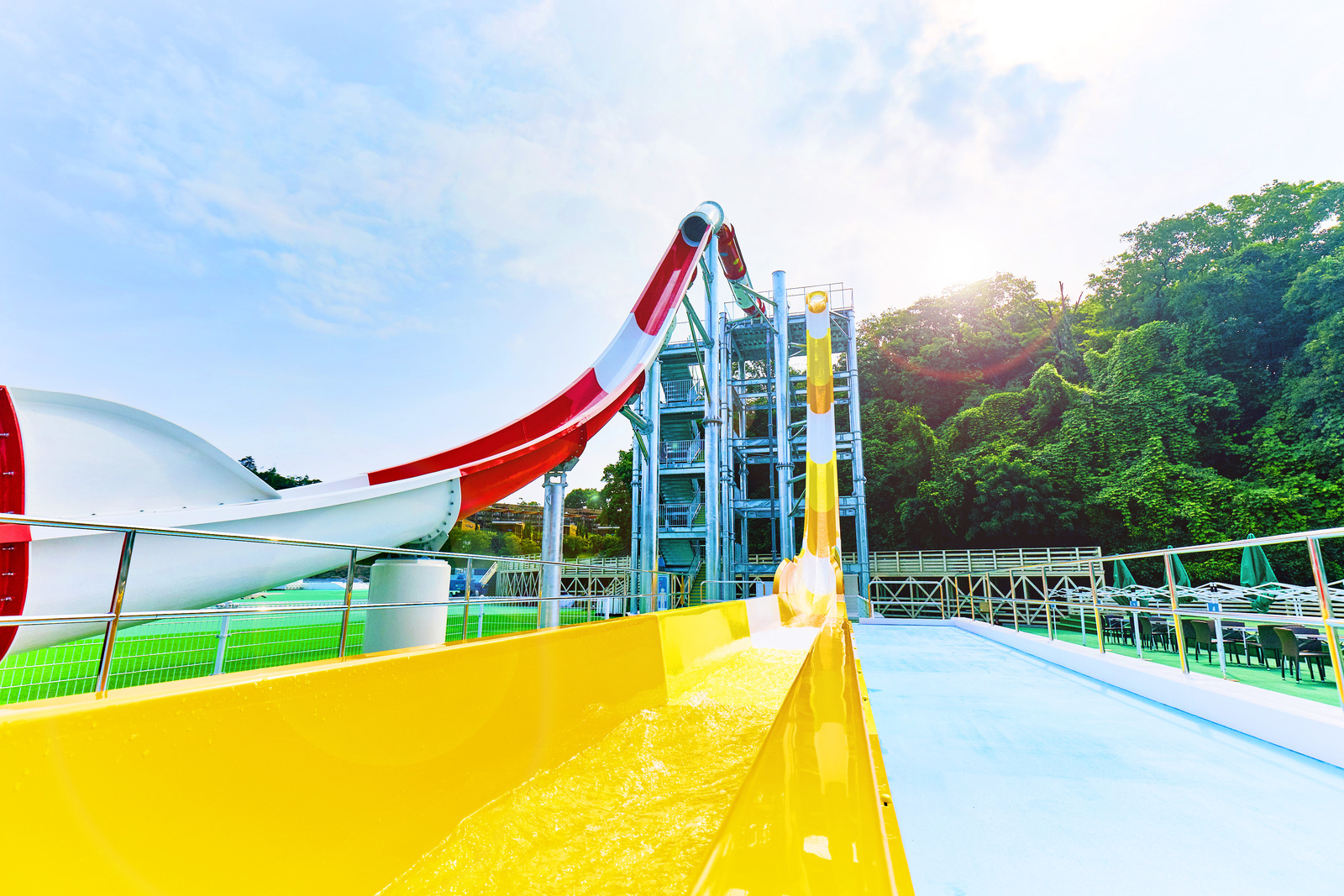 NESTA RESORT KOBE （ネスタリゾート神戸） 【プール1日利用券付】プレミアテラス　夏だ！プールだ！温泉給湯客室ステイ！＜ブッフェorBBQ＞