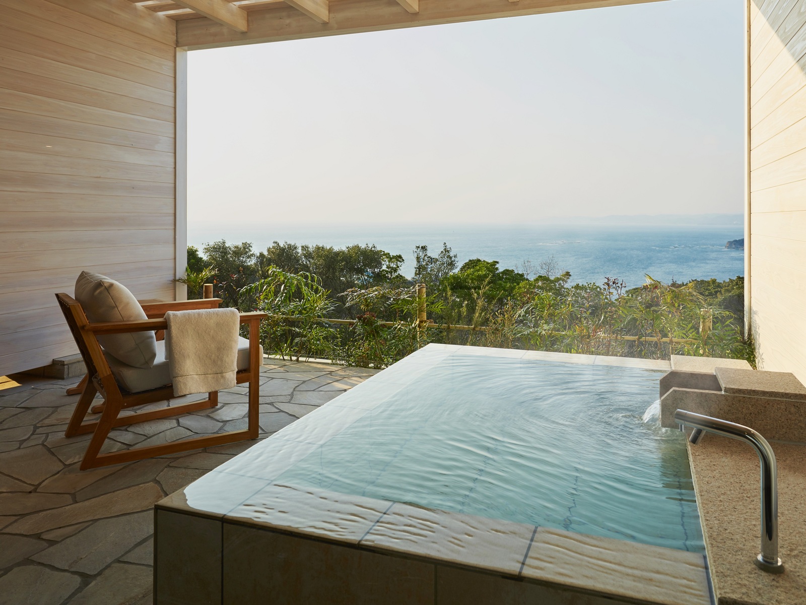 INFINITO HOTEL&SPA 南紀白浜 温泉露天風呂付オーシャンビュー・ラナイスイート【禁煙】1F