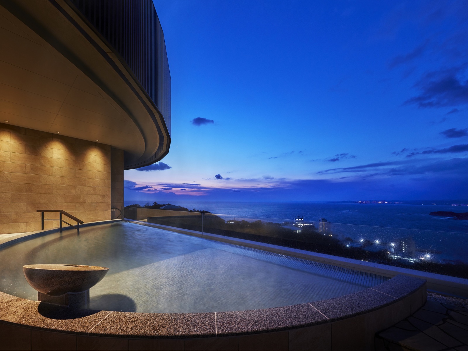 INFINITO HOTEL&SPA 南紀白浜 【基本プラン】南紀の旬の食材を使った和会席　２食付