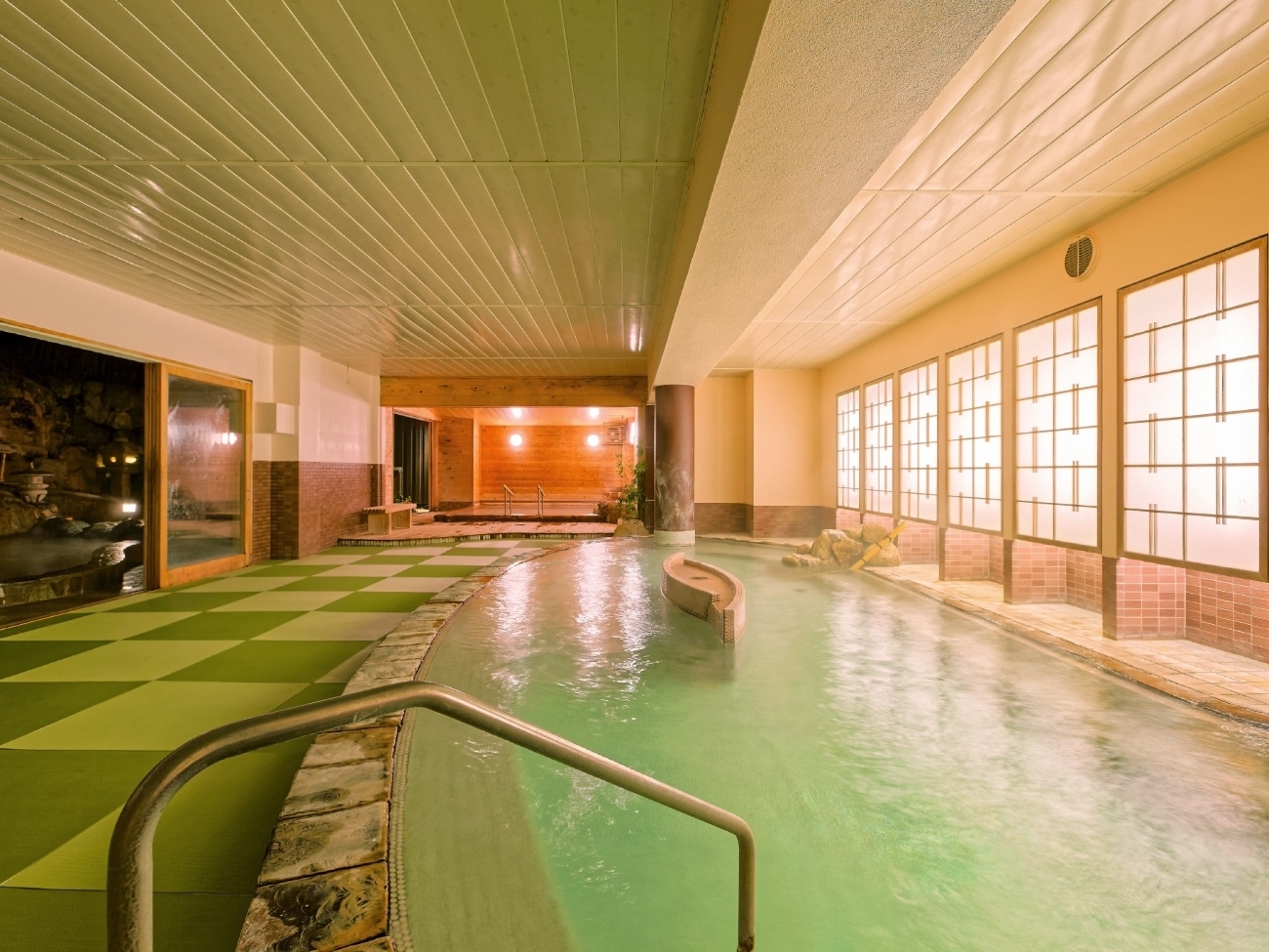 大江戸温泉物語Premium 白浜彩朝楽 【特定日】【素泊まり】遅めのチェックインOK！お食事なしのシンプルプラン