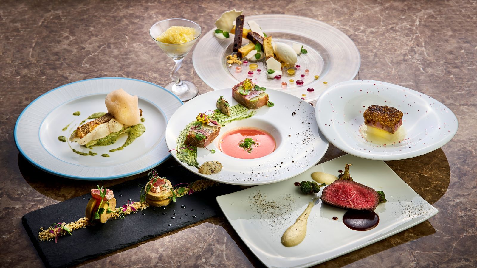 花いろどりの宿 花游 ［スタンダード★］那智勝浦の海の幸と熊野の大地の恵みを味わう季節のフレンチ