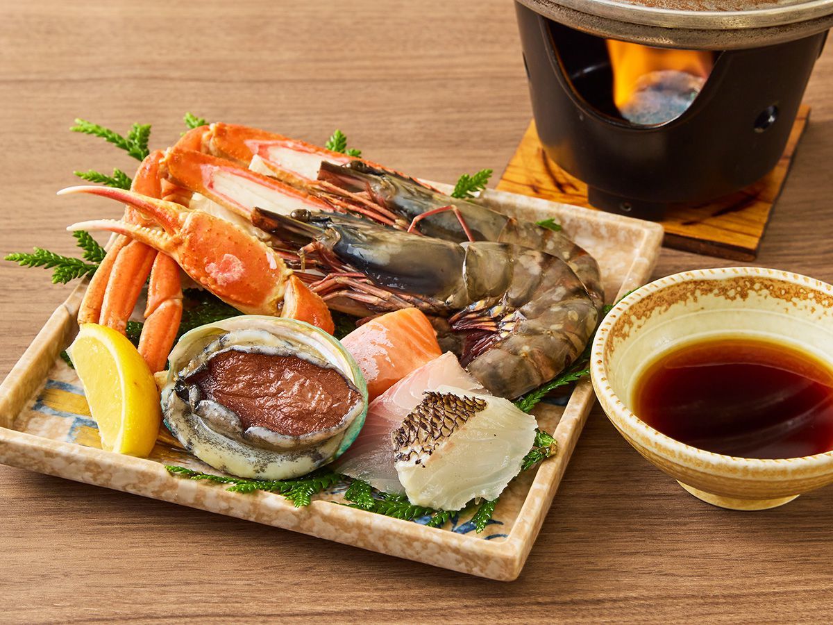 三朝ロイヤルホテル ◆日替わりの「海鮮焼き」付き！ロイヤルビュッフェプラン　＜夢＞