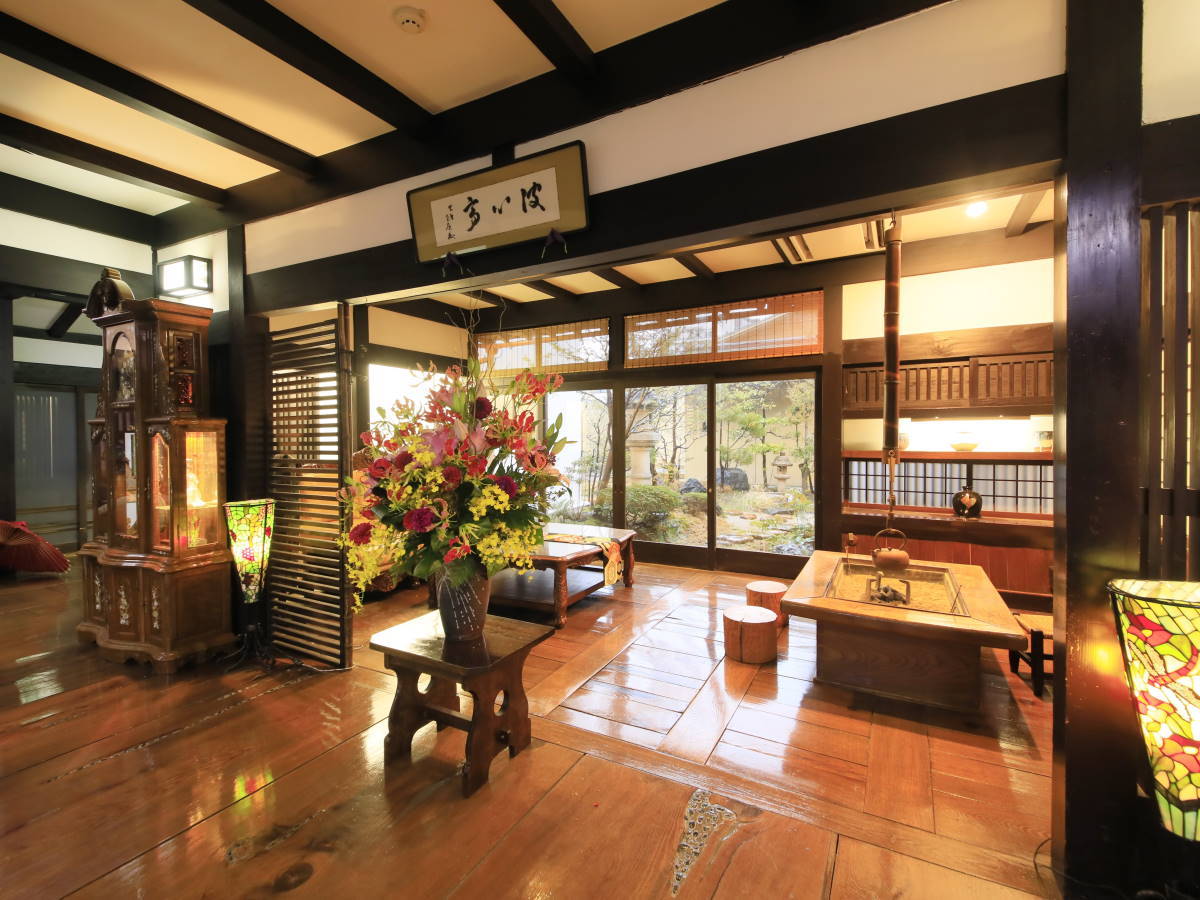 皆生風雅 【お盆限定／広間食×牛蟹会席】夏は皆生温泉でリフレッシュ／牛×カニでグルメ旅を満喫＜●牛蟹会席＞