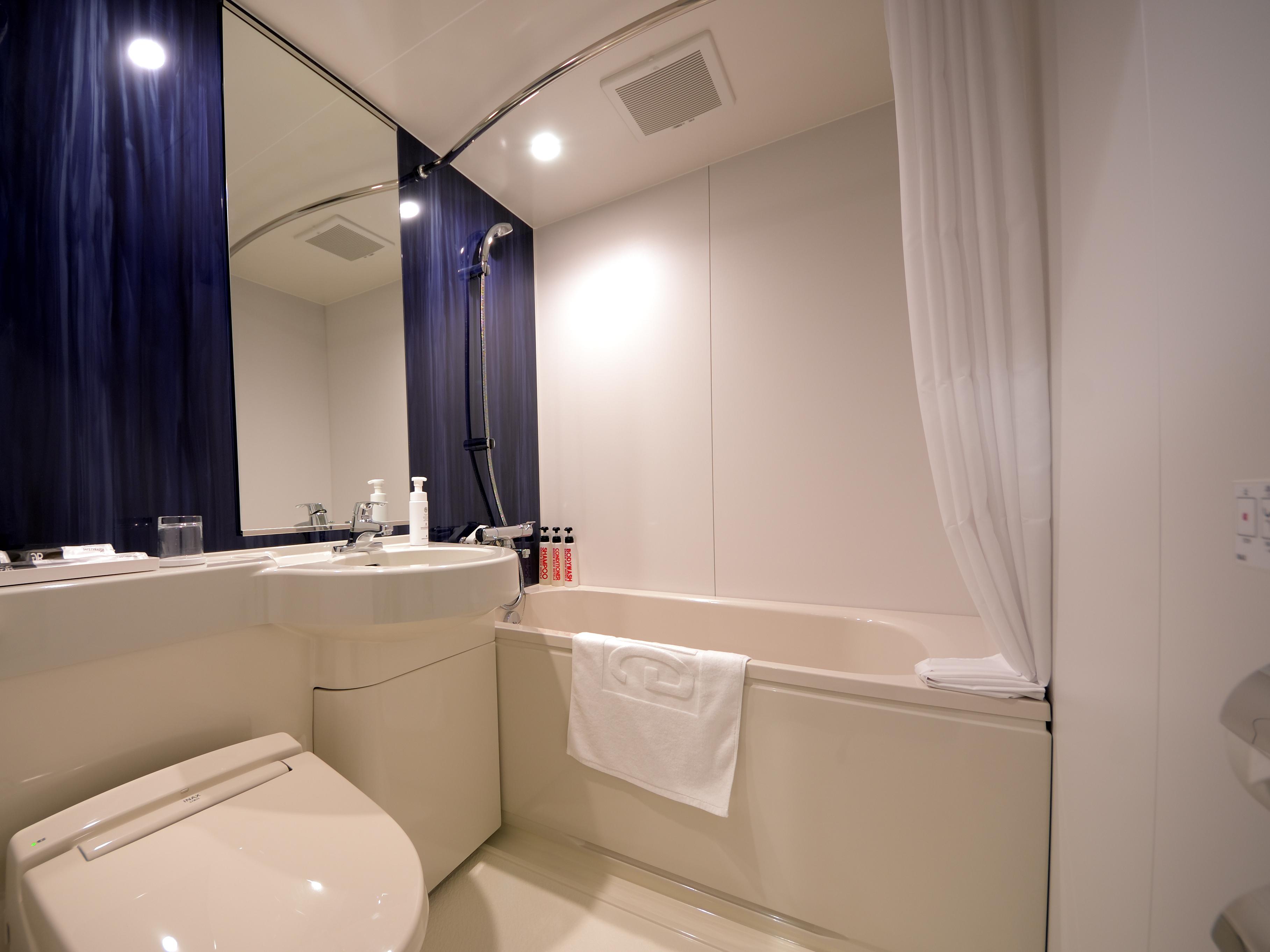 グリーンリッチホテル鳥取駅前　人工温泉・二股湯の華 プレミアムシングル・ダブルルーム　２２㎡■ユニットバス