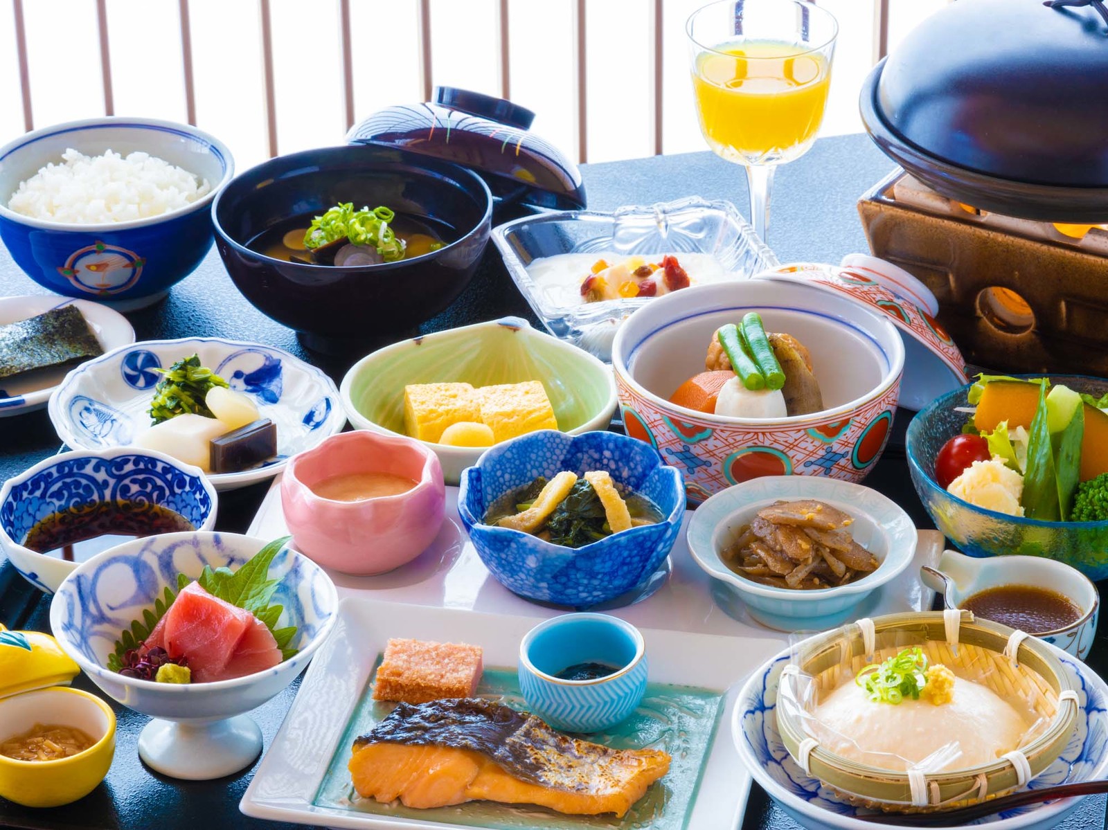 皆生温泉　華水亭 【一泊朝食付き】気ままに温泉♪朝は旅館の贅沢朝ごはん☆チェックイン21時までＯＫ◎