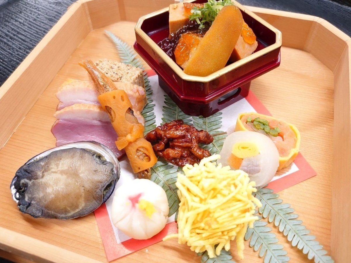 四季を奏でるさらさの宿　皆生つるや 【年末年始〇12/31～1/3限定】つるやで麗らかな新年の幕開けを！お正月特別料理＆美肌温泉堪能（2食付）