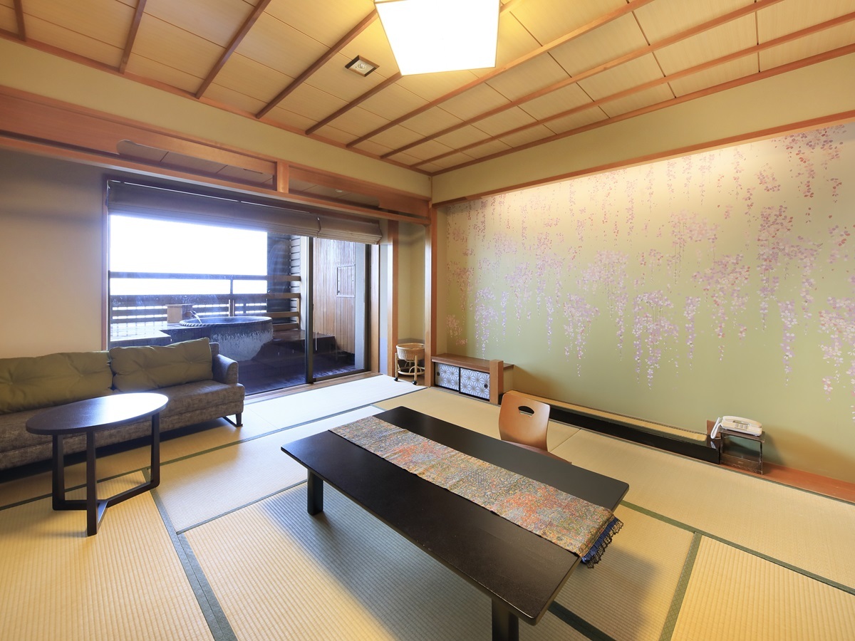 湯喜望　白扇 【露天風呂＆展望ジャグジー付き】和室8畳（一例）