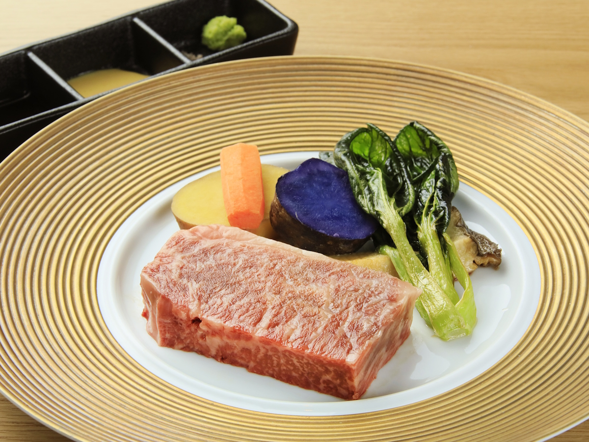 ゆとりろ津和野 【早期×無料アップグレード】特選会席の料金で極会席へ特別アップグレード。しまね和牛を味わう極会席（11品）＜極会席●＞（共通）