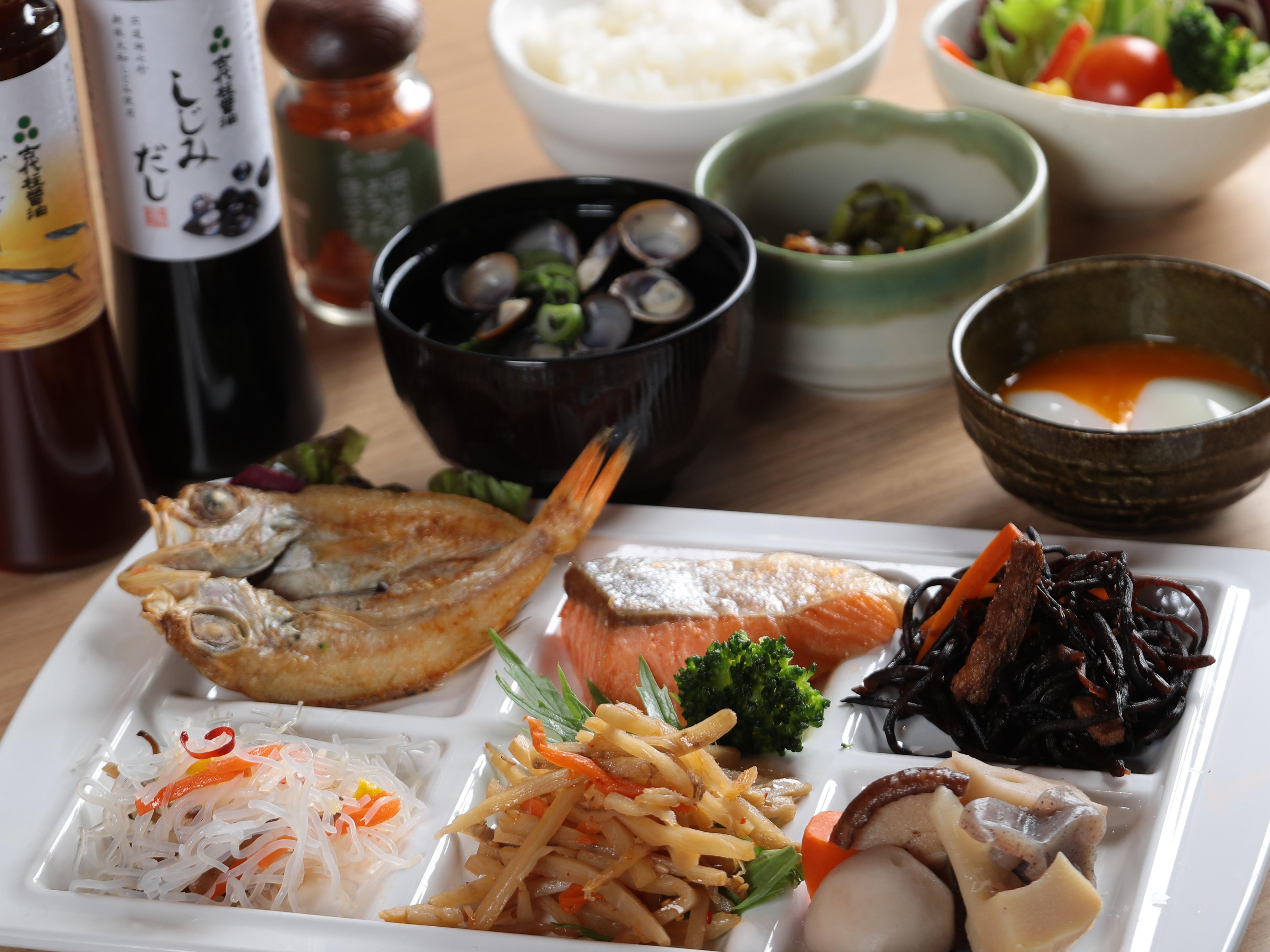 グリーンリッチホテル松江駅Across　人工温泉・二股湯の華 【早期割28】★28日前までのご予約★ご朝食付きプラン♪（ブッフェスタイル） 