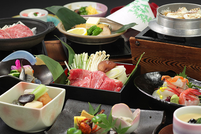 湯郷グランドホテル 【風雅会席】　≪なぎビーフ・あわび・鯛釜飯≫　山海の味覚と温泉でリフレッシュ♪