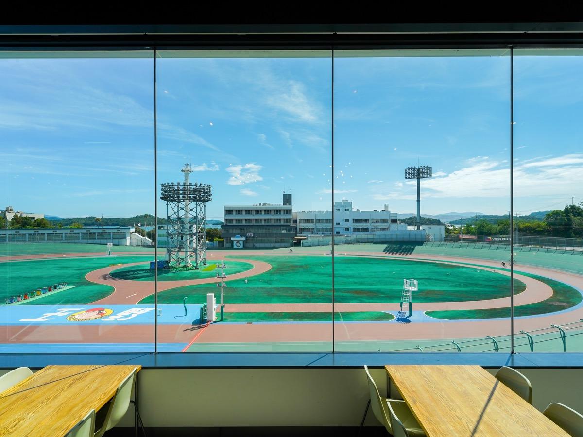 KEIRIN HOTEL 10 by 温故知新 【朝食付】- 瀬戸内モーニング - 圧巻のバンクビューレストランでパワーチャージ