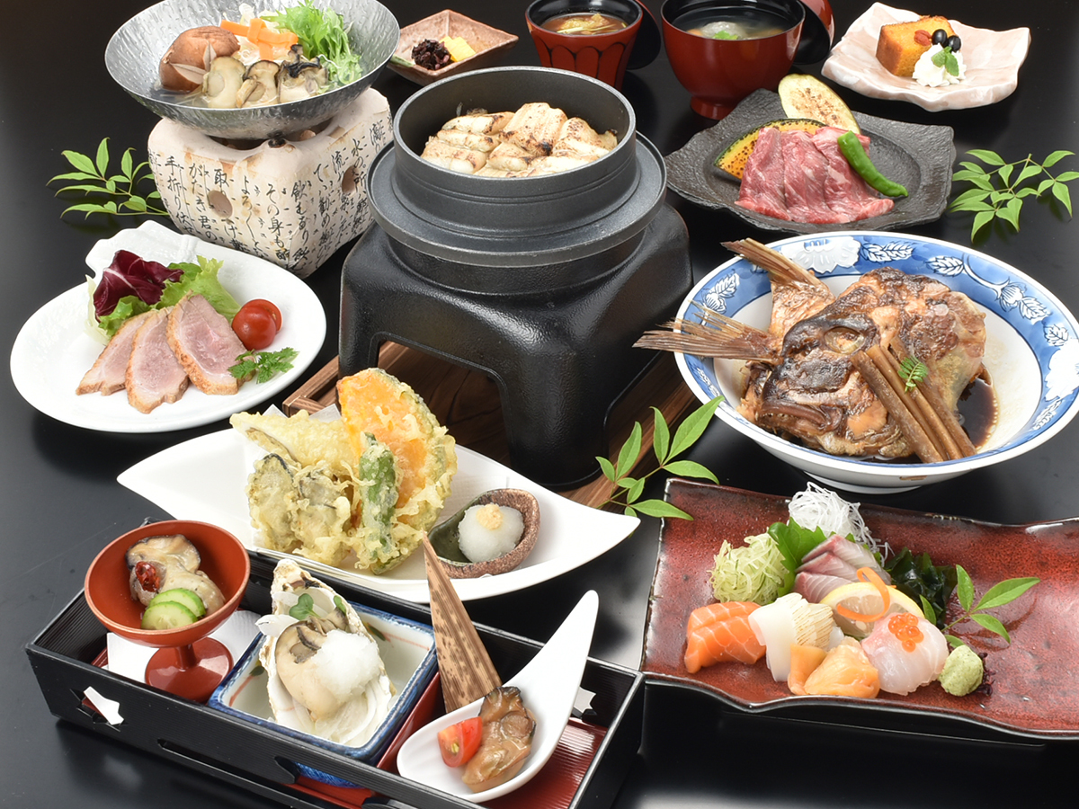 宮島コーラルホテル 【広島県産牛付☆厳島会席】牡蠣＋穴子＋鯛のかぶと煮も味わえるよくばり会席＜2食付＞