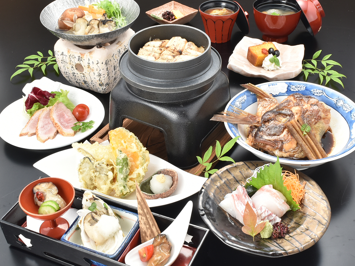 宮島コーラルホテル 【料理長おすすめ☆平清盛会席】牡蠣＋穴子＋鯛のかぶと煮！地元食材をふんだんに盛り込んだ会席＜2食付＞