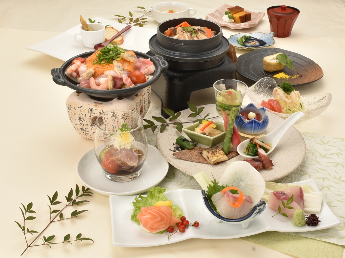宮島コーラルホテル 【人気NO.1☆コーラル会席】春夏秋冬の旬食材を使った料理長こだわりの会席を満喫！＜2食付＞