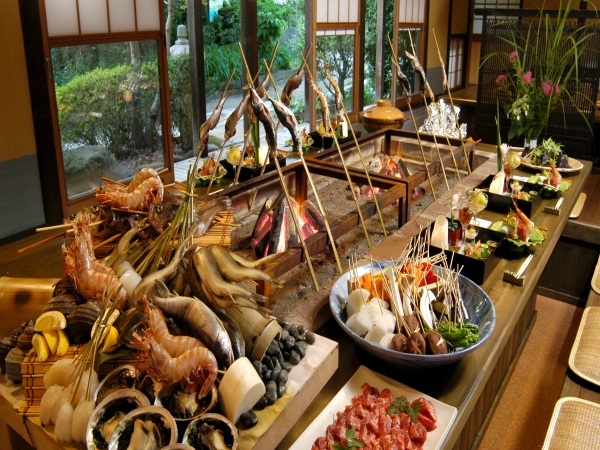 賀茂川荘 【組数限定】山荘で味わう特別感／炭火で焼き上げる旬の山・海の幸を堪能＜特別囲炉裏会席◎囲炉裏＞
