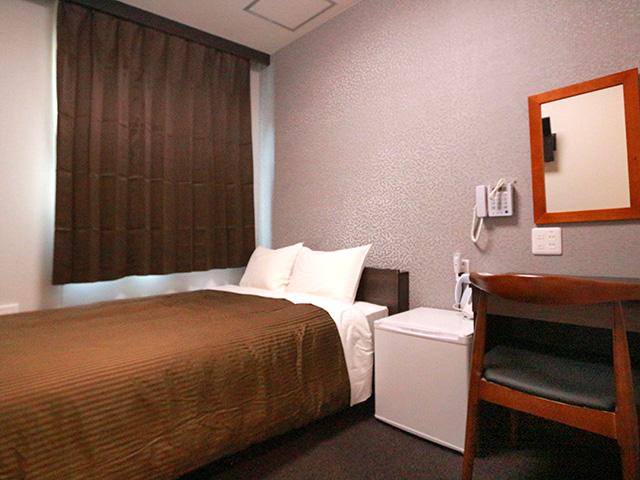ホテルトレンド福山駅前 ダブルルーム【140cm幅ベッド1台】