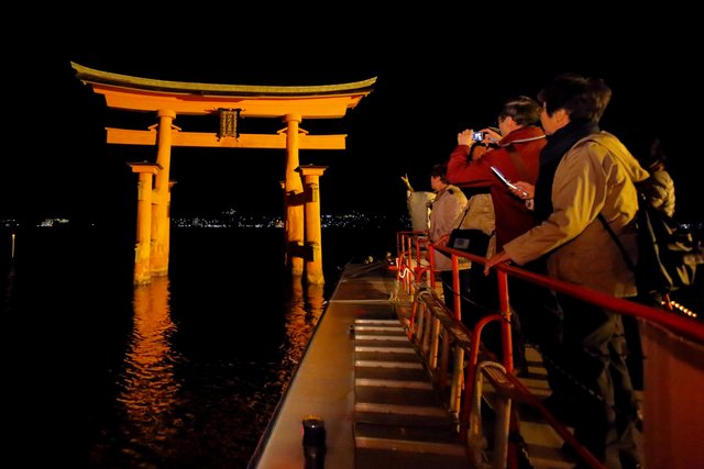 安芸グランドホテル 【17:00夕食指定でお得】早めの夕食で500円OFF！厳島神社ナイトクルーズ付≪創作和会席≫プラン