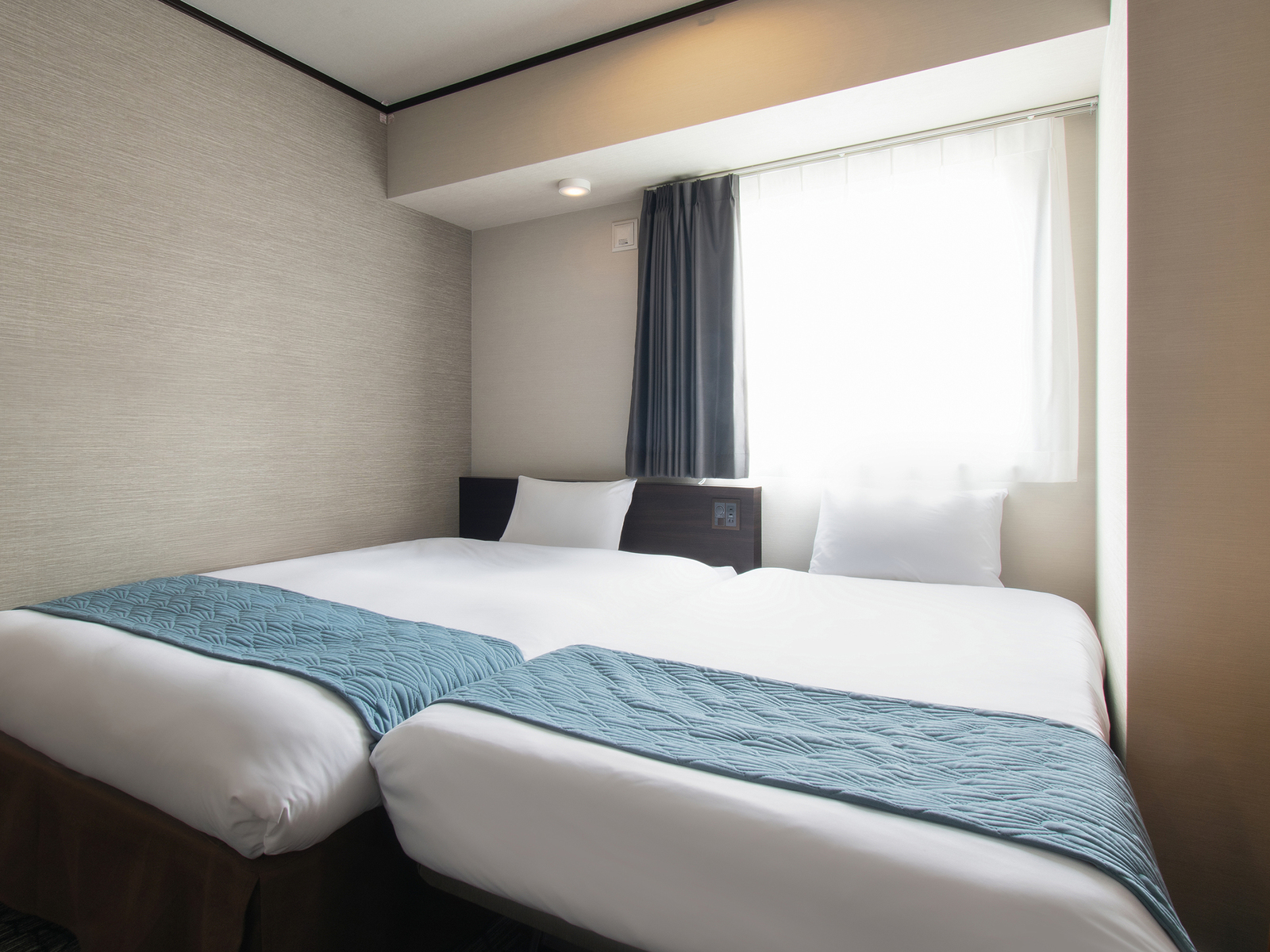 ベッセルホテル広島 平和大通り ダブルルーム　エキストラベッド付