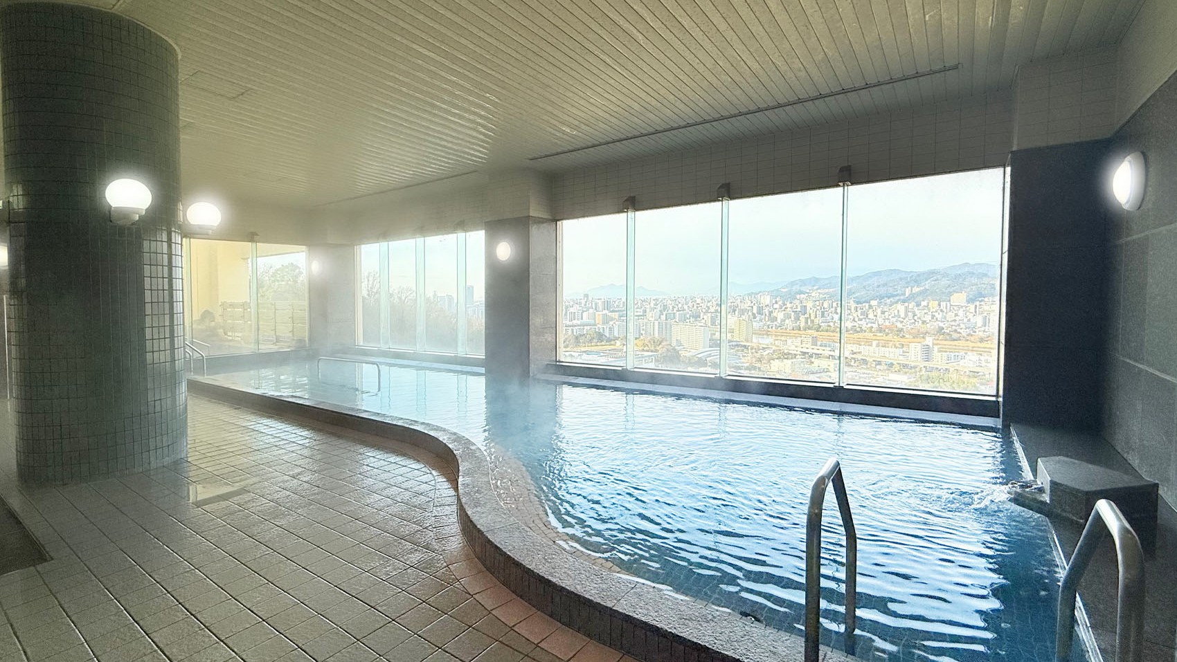 神田山荘 《3～4名様》【広島市内を一望】地下1800ｍから汲み上げた天然温泉付き！　1泊2食付きプラン