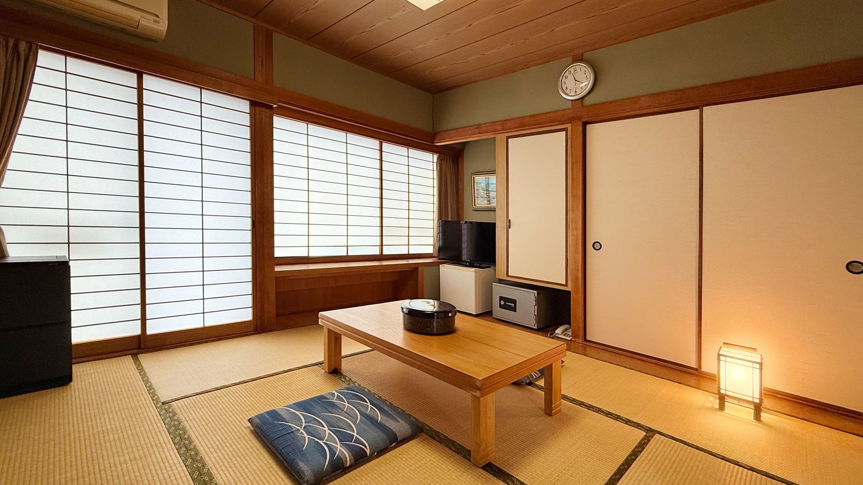 神田山荘 和室8畳