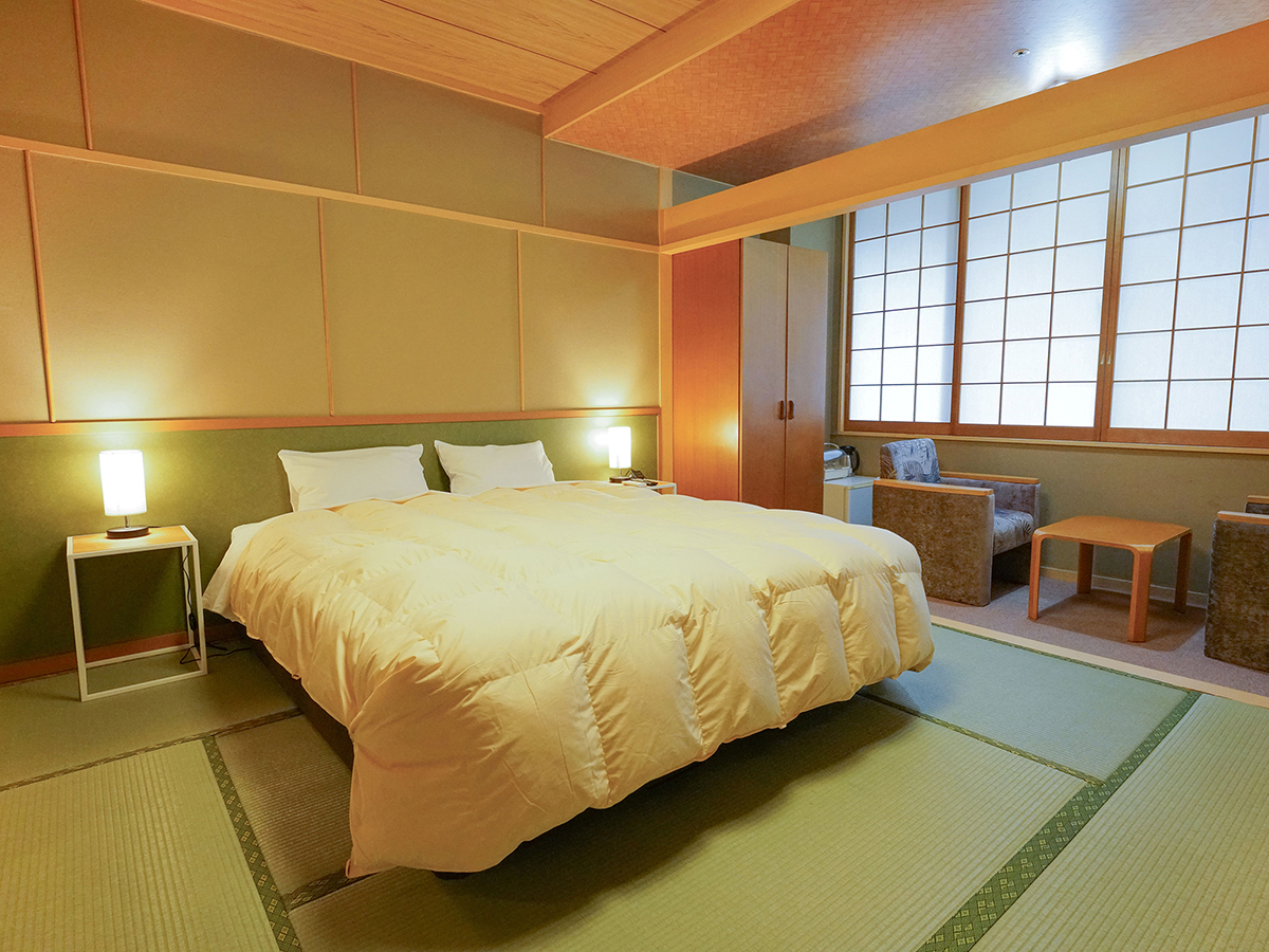 湯本観光ホテル西京 本館和室ダブル8畳_バス・トイレ付