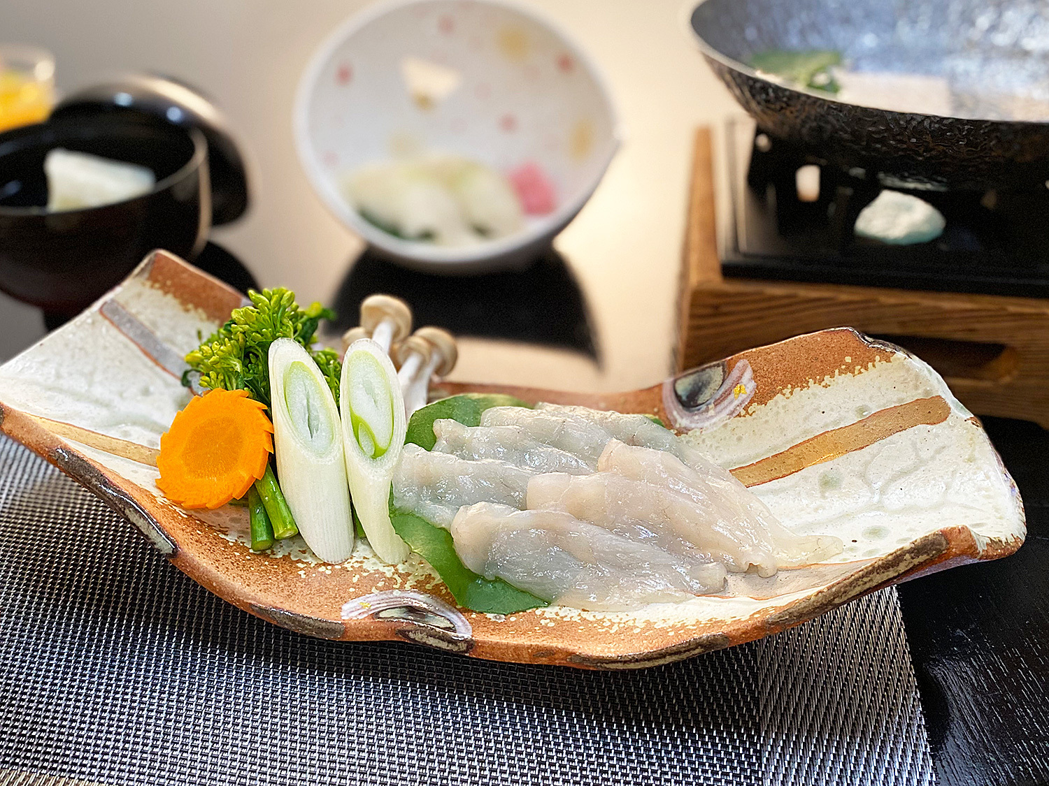 萩本陣 【涼風ふぐ三昧♪】ふぐしゃぶや唐揚げにふくのタタキをなんと40枚もつけた大満足ふく尽くし