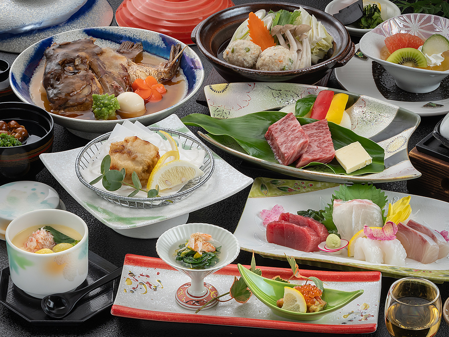 萩本陣 【やすらぎ会席】 彩り鮮やかな料理と14種の湯船で楽しいひと時を♪