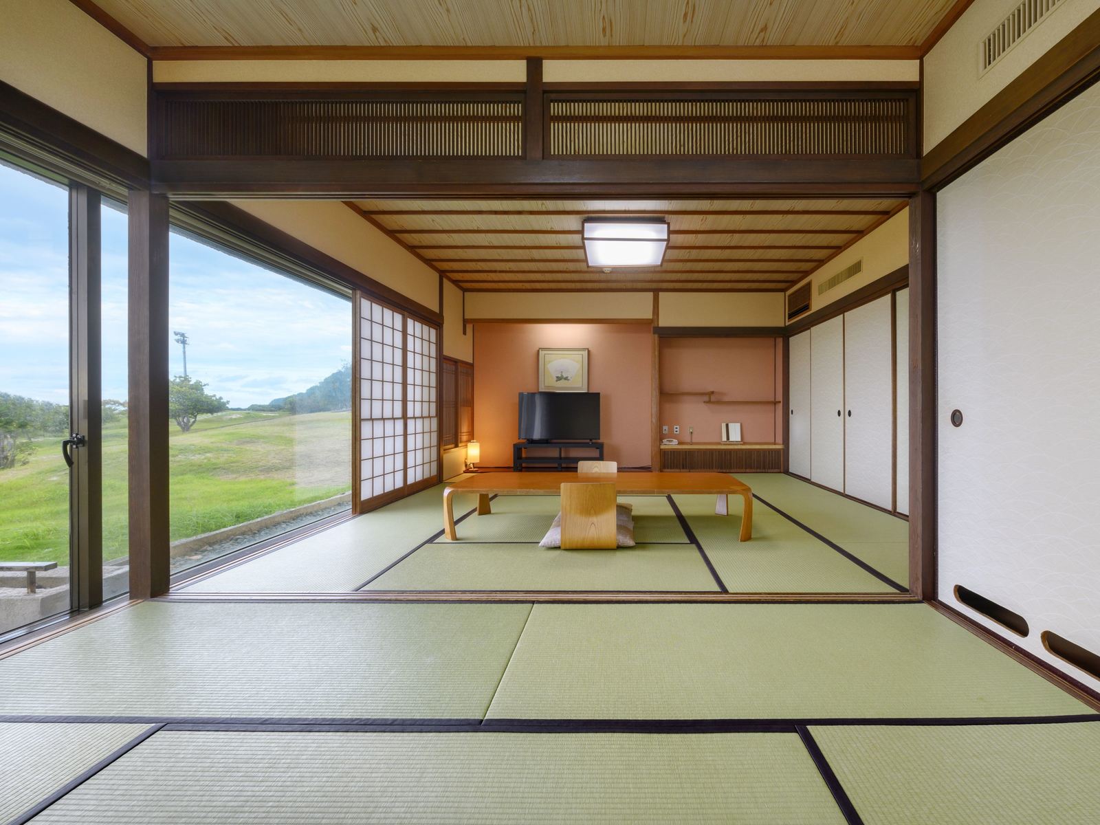 ホテル西長門リゾート 角島大橋側　特別和室　12.5畳+6畳