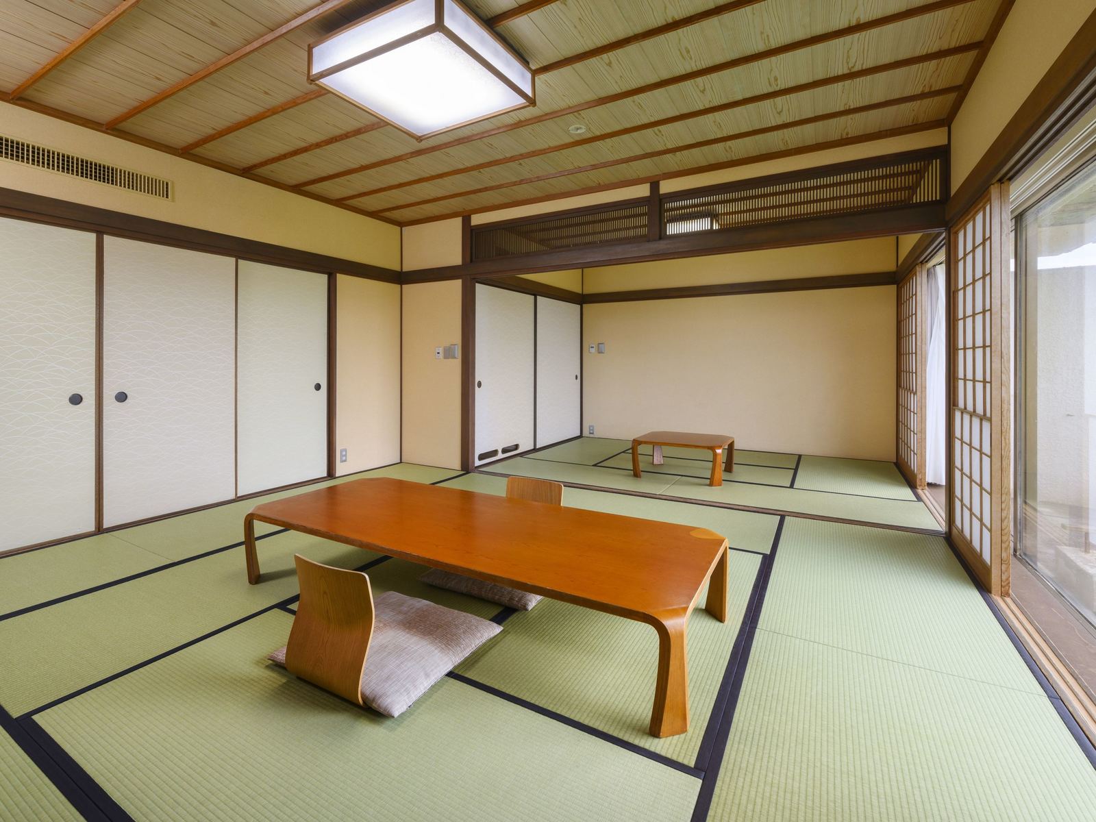 ホテル西長門リゾート 角島大橋側　特別和室　12.5畳+6畳