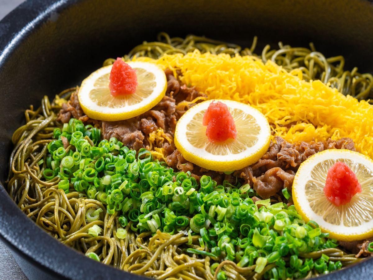 亀の井ホテル せとうち光 1泊朝食プラン／ゆったりと温泉に浸かり、色とりどりの和洋ビュッフェの朝食を楽しむひととき