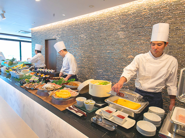 錦帯橋温泉　岩国国際観光ホテル 【華やぎ会席＜和食＞】 陶板でじっくり焼きあがる『料理長厳選・国産牛』を楽しむ、特選牛堪能プラン