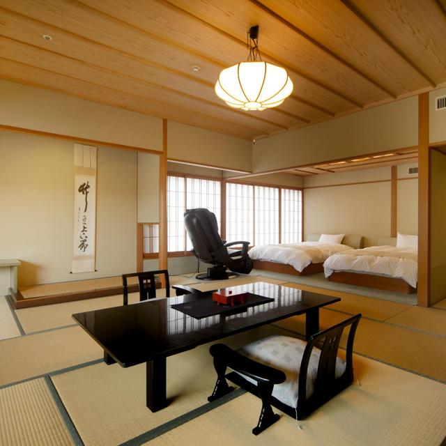 ことひら温泉　琴参閣 飛天館 和室ベッドタイプ【１２．５畳＋ＴＷ】