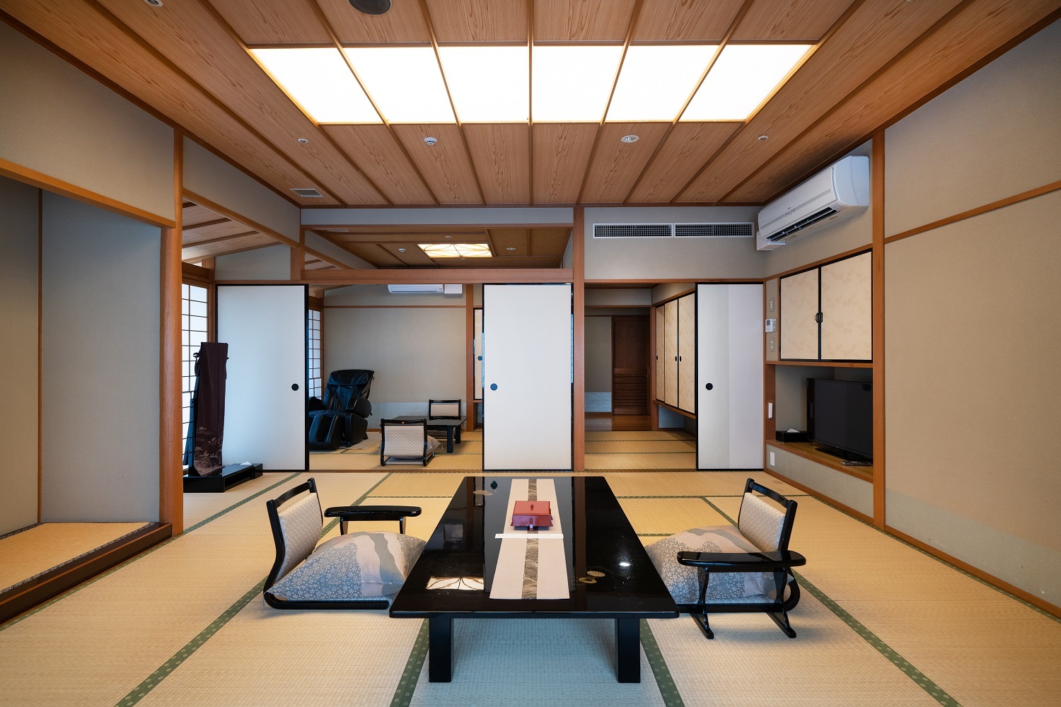 ことひら温泉　琴参閣 飛天館【特別フロア】露天風呂付客室(マッサージ機付)5...