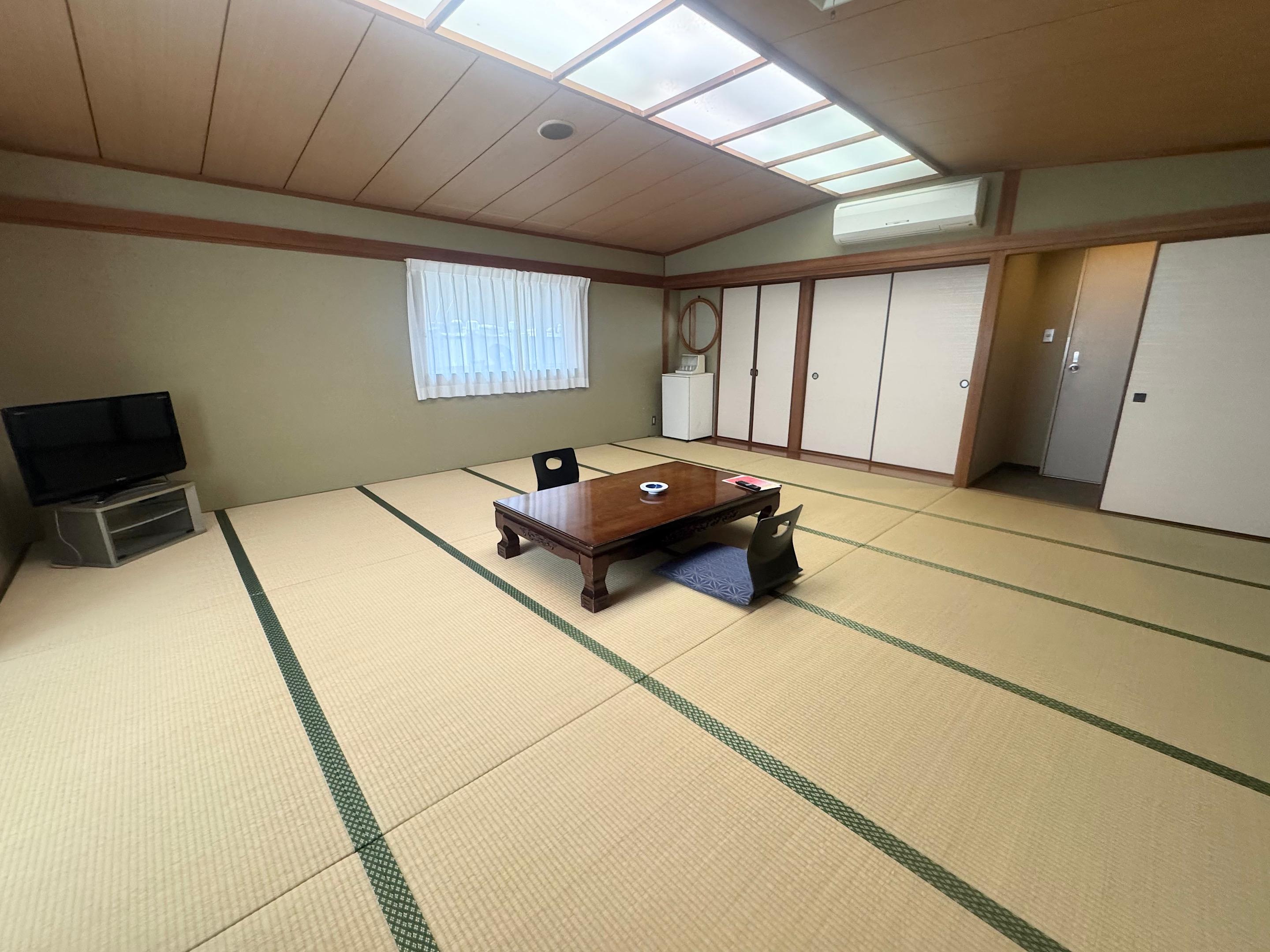 リブマックスリゾート讃岐塩江温泉 【和美麗】40平米（18畳＋広縁）