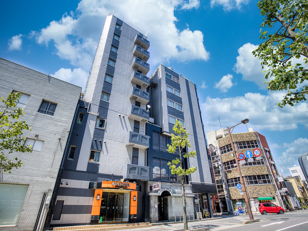 アパホテル〈丸亀駅前大通〉