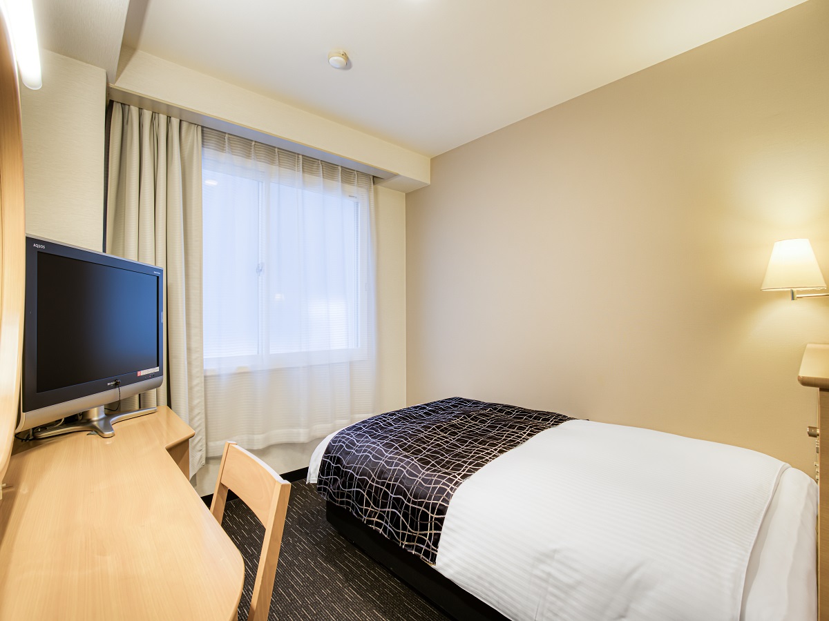 アパホテル〈丸亀駅前大通〉 シングルルーム