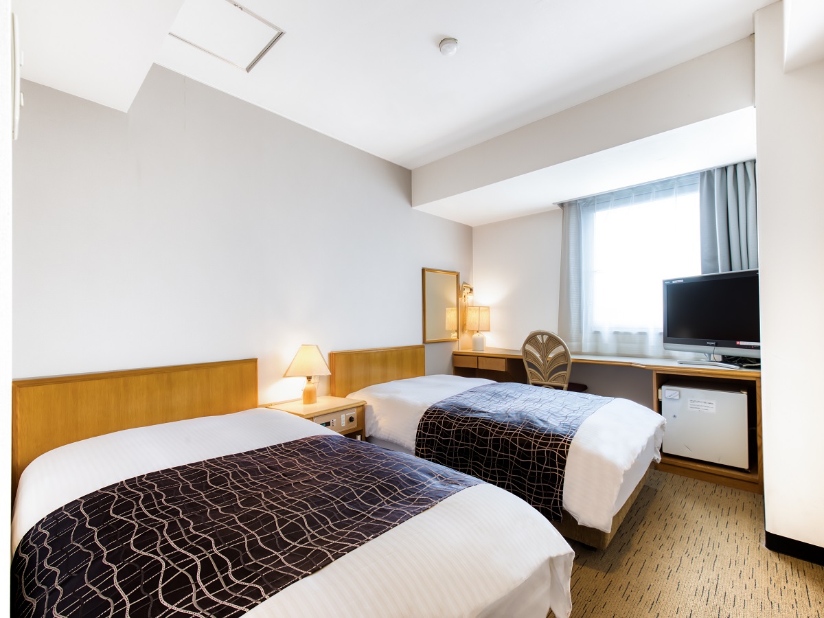 アパホテル〈丸亀駅前大通〉 ツインルーム