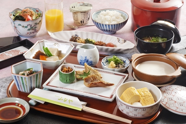 ふなや こだわりの朝食で朝から元気に♪一泊朝食付きビジネスプラン【無料Wi-Fi完備】