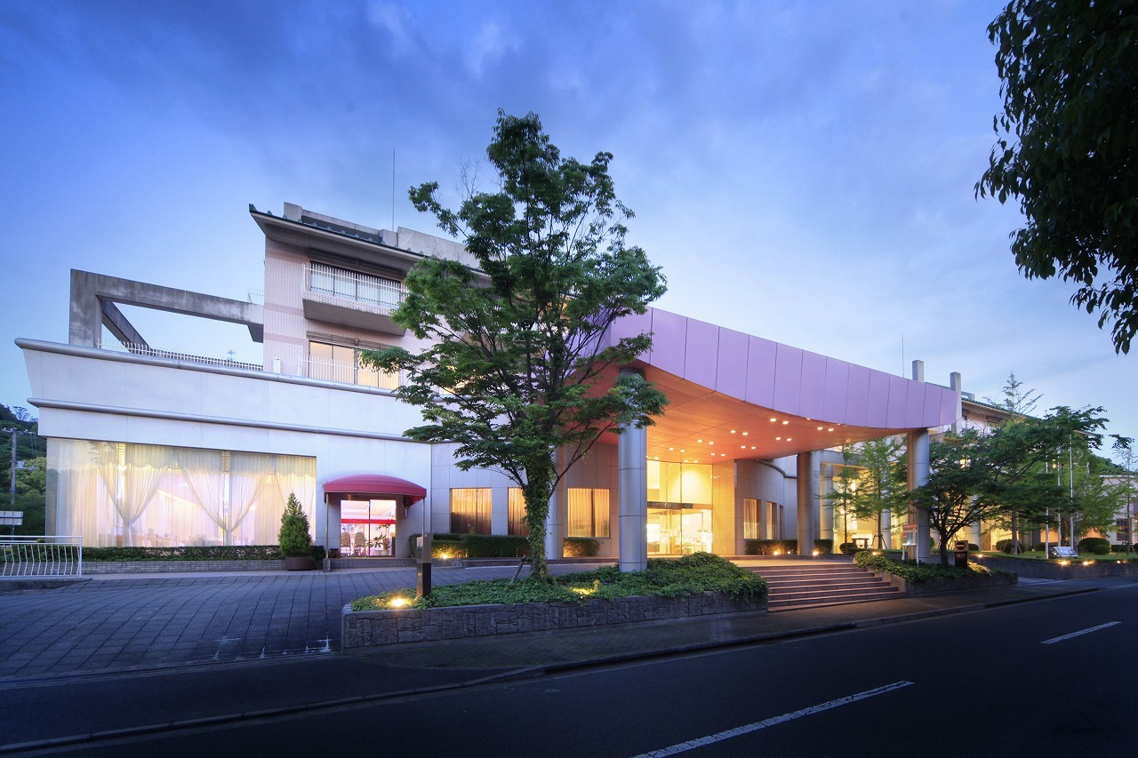 湯ノ浦温泉　汐の丸　～瀬戸内の水軍浪漫をたどる宿～