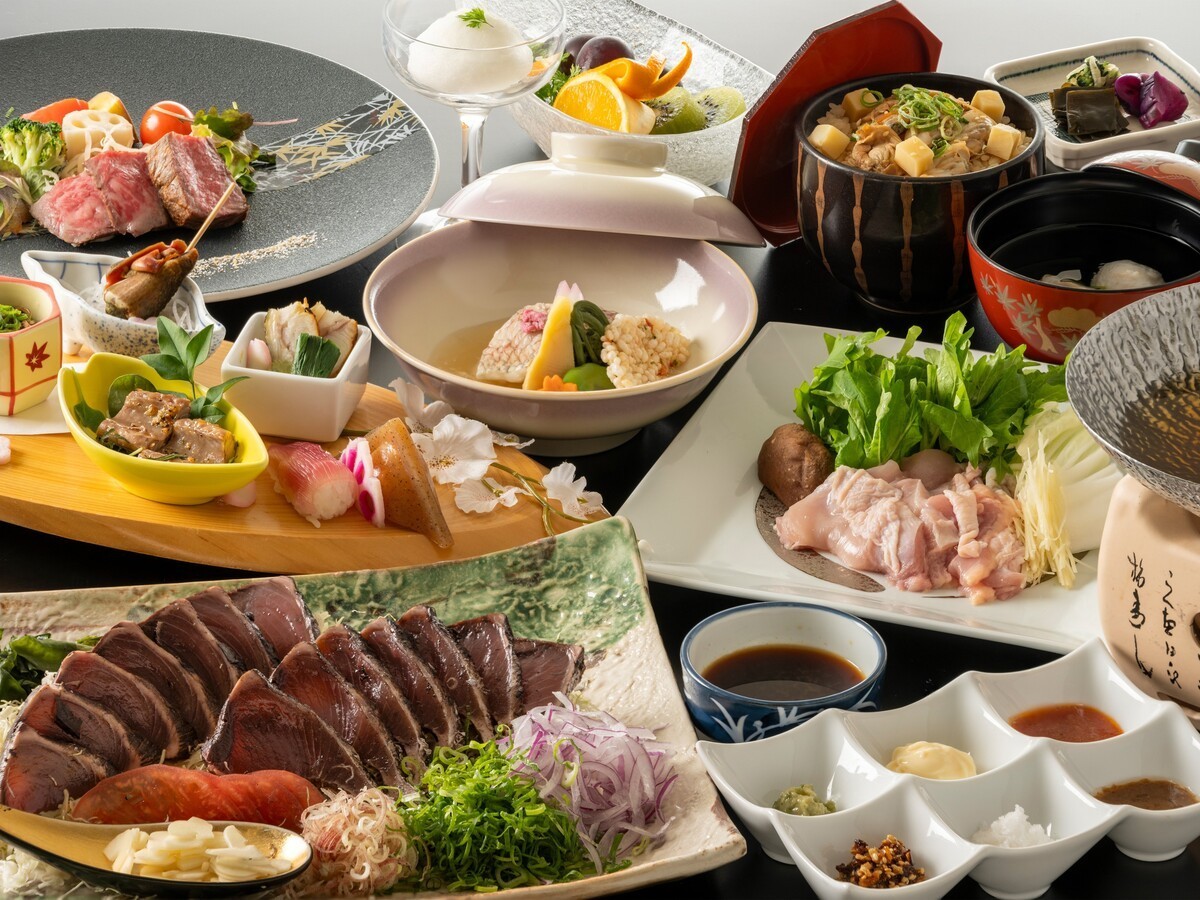 城西館 【旬彩物語／春風コース】鰹の藁焼きタタキ7種味比べ付き！土佐黒牛ローストや乙女鯛の春野菜餡掛けなど